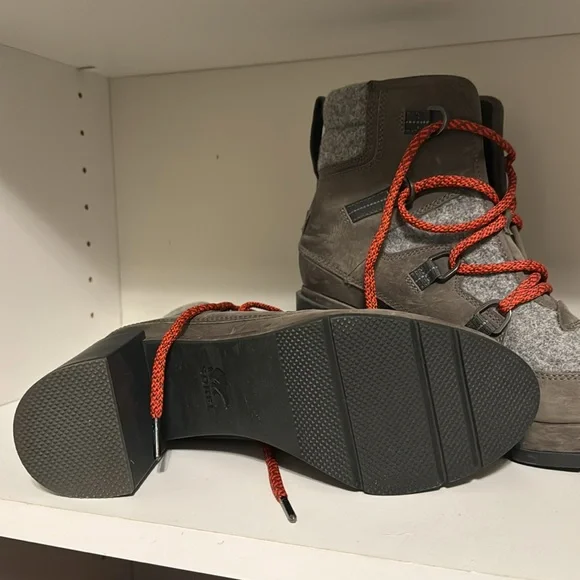 Sorel Boots $60 OBO - Picture 5 of 11